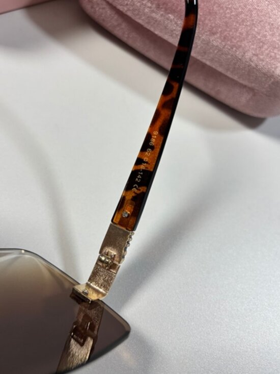MIU MIU women\'s fashion sunglasses main image 4